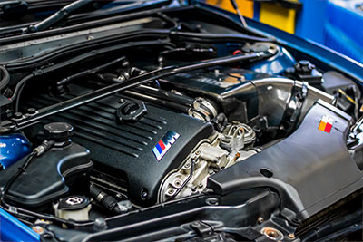 BMW M3 engine bay